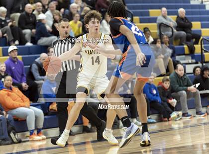 Thumbnail 2 in Clayton vs  Vianney (Rotating 8 Tournament) photogallery.