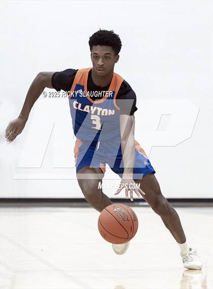 Thumbnail 1 in Clayton vs  Vianney (Rotating 8 Tournament) photogallery.