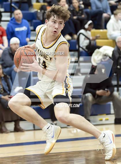 Thumbnail 2 in Clayton vs  Vianney (Rotating 8 Tournament) photogallery.