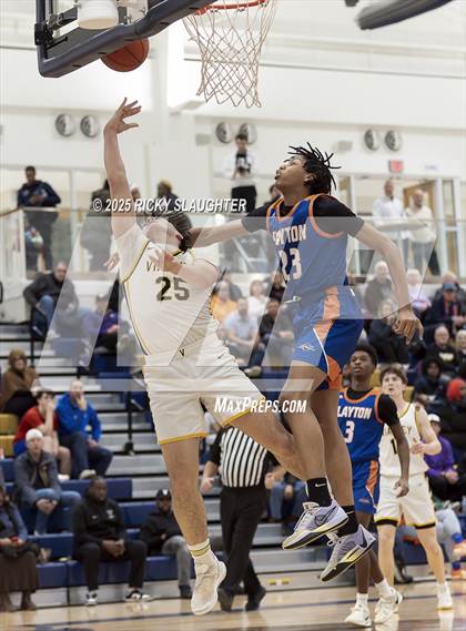 Thumbnail 2 in Clayton vs  Vianney (Rotating 8 Tournament) photogallery.