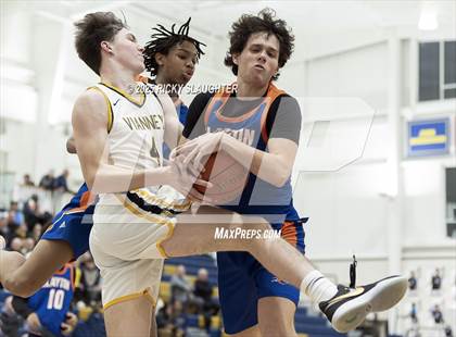 Thumbnail 3 in Clayton vs  Vianney (Rotating 8 Tournament) photogallery.