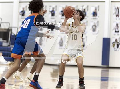 Thumbnail 1 in Clayton vs  Vianney (Rotating 8 Tournament) photogallery.