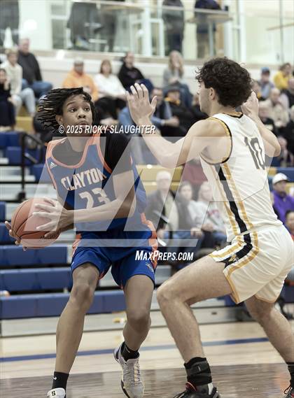 Thumbnail 2 in Clayton vs  Vianney (Rotating 8 Tournament) photogallery.