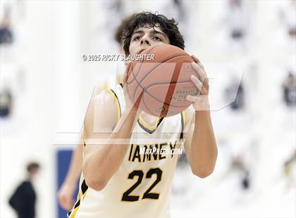 Thumbnail 3 in Clayton vs  Vianney (Rotating 8 Tournament) photogallery.