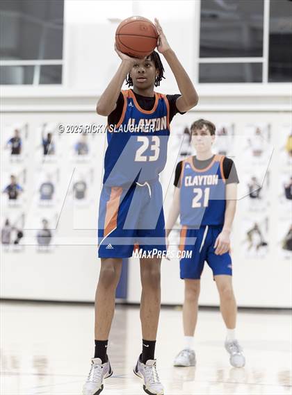 Thumbnail 3 in Clayton vs  Vianney (Rotating 8 Tournament) photogallery.