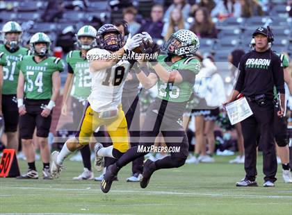 Thumbnail 2 in Southlake Carroll vs. Highland Park (UIL 6A DII Regional Semifinals) photogallery.