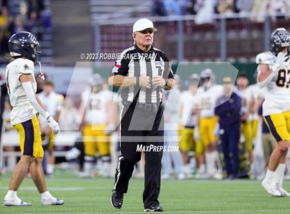 Thumbnail 3 in Southlake Carroll vs. Highland Park (UIL 6A DII Regional Semifinals) photogallery.