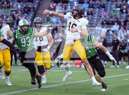Thumbnail 1 in Southlake Carroll vs. Highland Park (UIL 6A DII Regional Semifinals) photogallery.