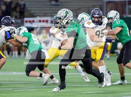 Thumbnail 1 in Southlake Carroll vs. Highland Park (UIL 6A DII Regional Semifinals) photogallery.
