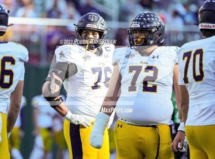 Thumbnail 2 in Southlake Carroll vs. Highland Park (UIL 6A DII Regional Semifinals) photogallery.