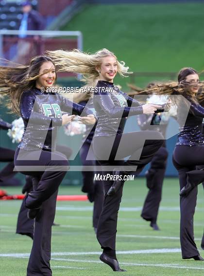 Thumbnail 2 in Southlake Carroll vs. Highland Park (UIL 6A DII Regional Semifinals) photogallery.