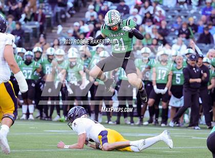 Thumbnail 3 in Southlake Carroll vs. Highland Park (UIL 6A DII Regional Semifinals) photogallery.