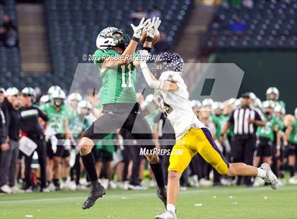 Thumbnail 3 in Southlake Carroll vs. Highland Park (UIL 6A DII Regional Semifinals) photogallery.