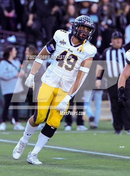 Thumbnail 2 in Southlake Carroll vs. Highland Park (UIL 6A DII Regional Semifinals) photogallery.