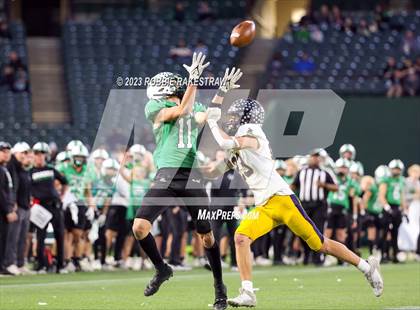 Thumbnail 2 in Southlake Carroll vs. Highland Park (UIL 6A DII Regional Semifinals) photogallery.