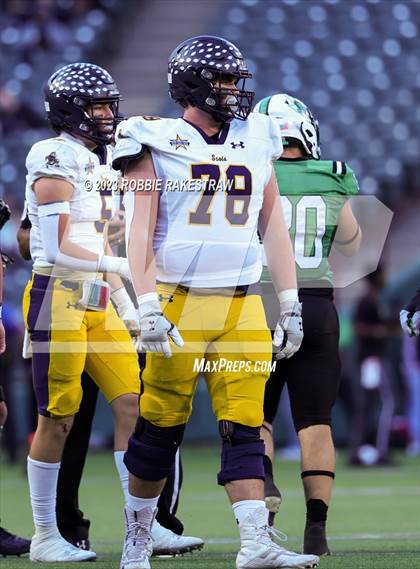 Thumbnail 1 in Southlake Carroll vs. Highland Park (UIL 6A DII Regional Semifinals) photogallery.