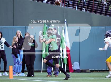 Thumbnail 2 in Southlake Carroll vs. Highland Park (UIL 6A DII Regional Semifinals) photogallery.