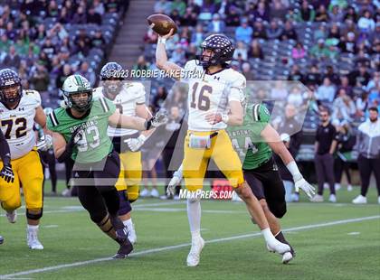 Thumbnail 3 in Southlake Carroll vs. Highland Park (UIL 6A DII Regional Semifinals) photogallery.