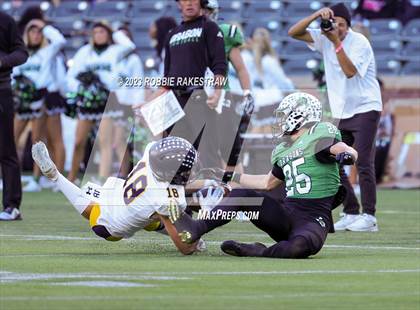 Thumbnail 2 in Southlake Carroll vs. Highland Park (UIL 6A DII Regional Semifinals) photogallery.