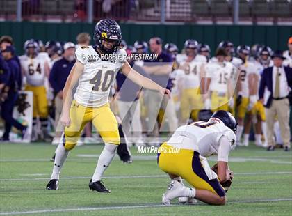 Thumbnail 1 in Southlake Carroll vs. Highland Park (UIL 6A DII Regional Semifinals) photogallery.