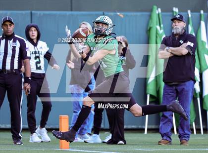Thumbnail 2 in Southlake Carroll vs. Highland Park (UIL 6A DII Regional Semifinals) photogallery.