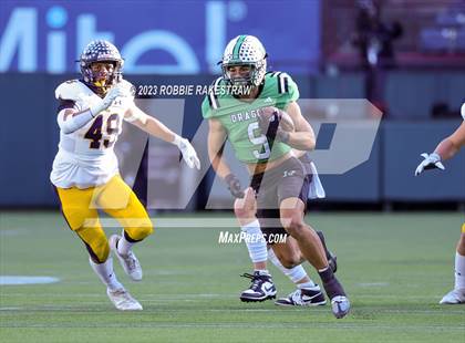 Thumbnail 3 in Southlake Carroll vs. Highland Park (UIL 6A DII Regional Semifinals) photogallery.