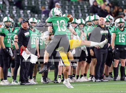 Thumbnail 2 in Southlake Carroll vs. Highland Park (UIL 6A DII Regional Semifinals) photogallery.