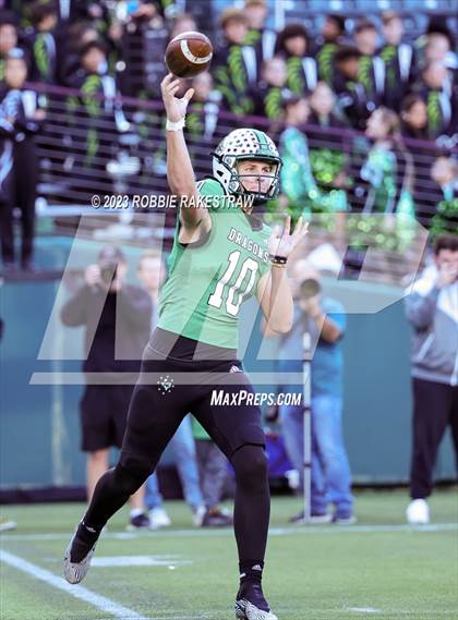Thumbnail 3 in Southlake Carroll vs. Highland Park (UIL 6A DII Regional Semifinals) photogallery.