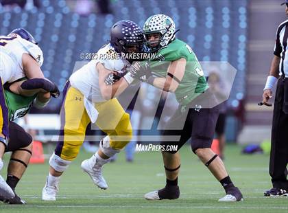 Thumbnail 2 in Southlake Carroll vs. Highland Park (UIL 6A DII Regional Semifinals) photogallery.