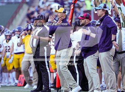 Thumbnail 2 in Southlake Carroll vs. Highland Park (UIL 6A DII Regional Semifinals) photogallery.