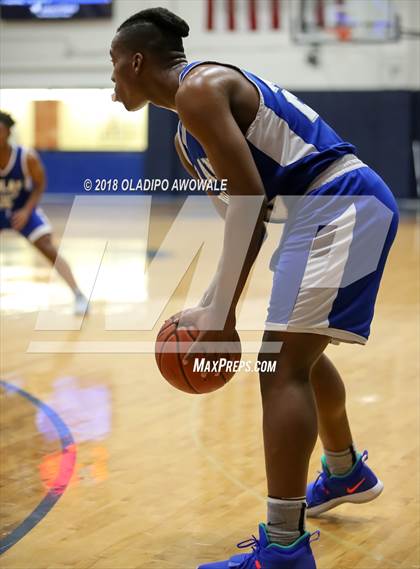 Thumbnail 2 in Mesquite vs. Nolan Catholic (Knights of Columbus Tournament) photogallery.