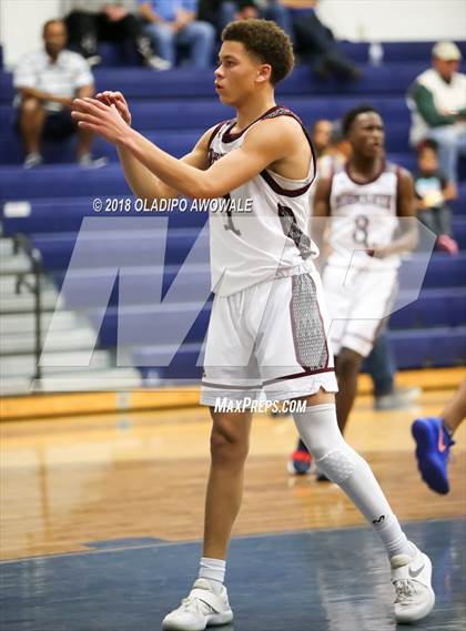 Thumbnail 2 in Mesquite vs. Nolan Catholic (Knights of Columbus Tournament) photogallery.