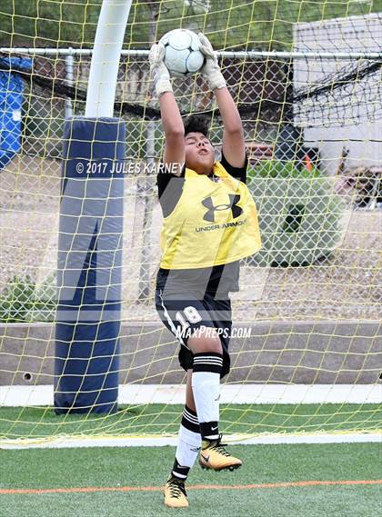Thumbnail 2 in Bishop Gorman vs Faith Lutheran photogallery.