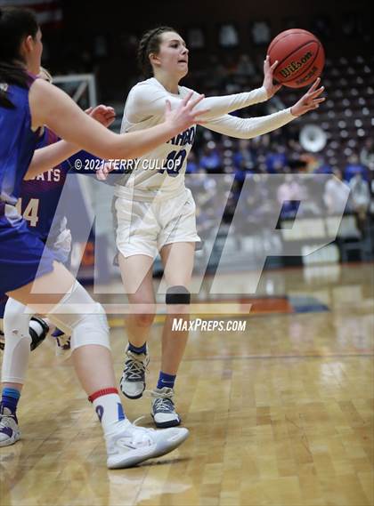 Thumbnail 2 in Richfield vs. Carbon (UHSAA 3A Quarterfinal) photogallery.