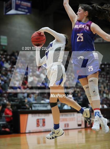 Thumbnail 1 in Richfield vs. Carbon (UHSAA 3A Quarterfinal) photogallery.