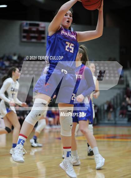 Thumbnail 1 in Richfield vs. Carbon (UHSAA 3A Quarterfinal) photogallery.