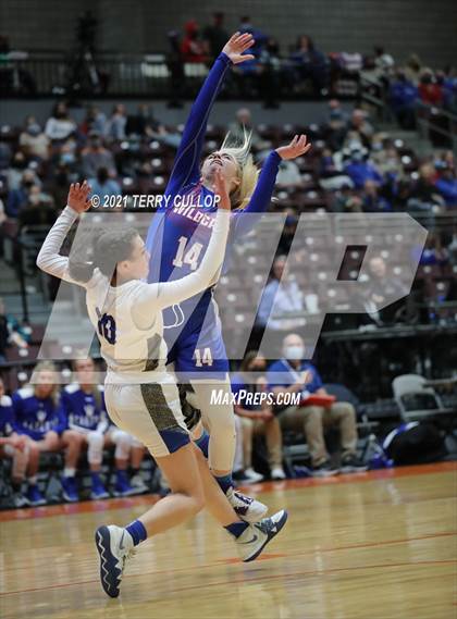 Thumbnail 3 in Richfield vs. Carbon (UHSAA 3A Quarterfinal) photogallery.