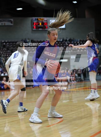 Thumbnail 1 in Richfield vs. Carbon (UHSAA 3A Quarterfinal) photogallery.