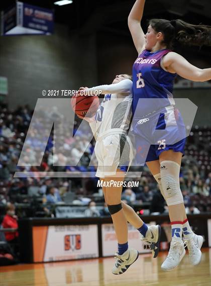 Thumbnail 3 in Richfield vs. Carbon (UHSAA 3A Quarterfinal) photogallery.