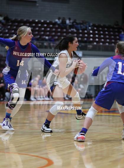 Thumbnail 2 in Richfield vs. Carbon (UHSAA 3A Quarterfinal) photogallery.