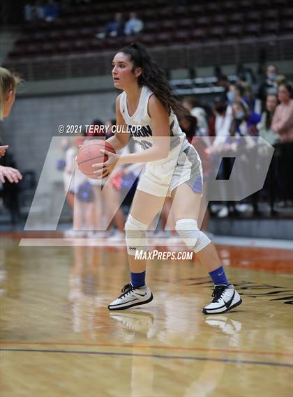 Thumbnail 1 in Richfield vs. Carbon (UHSAA 3A Quarterfinal) photogallery.