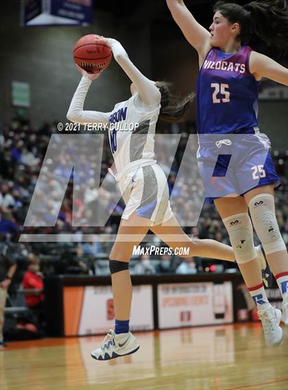 Thumbnail 2 in Richfield vs. Carbon (UHSAA 3A Quarterfinal) photogallery.