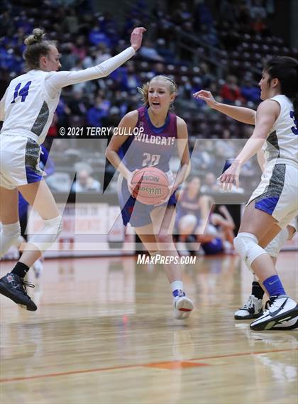 Thumbnail 2 in Richfield vs. Carbon (UHSAA 3A Quarterfinal) photogallery.