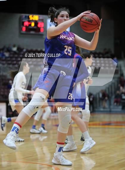 Thumbnail 2 in Richfield vs. Carbon (UHSAA 3A Quarterfinal) photogallery.