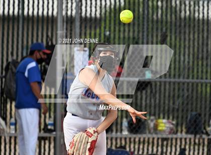 Thumbnail 2 in Santa Rosa @ McCurdy photogallery.