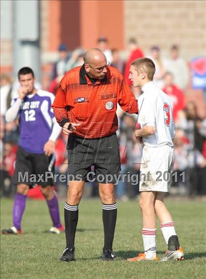 Thumbnail 2 in Port Jefferson vs. Maple Hill (NYSPHSAA Class C Final) photogallery.