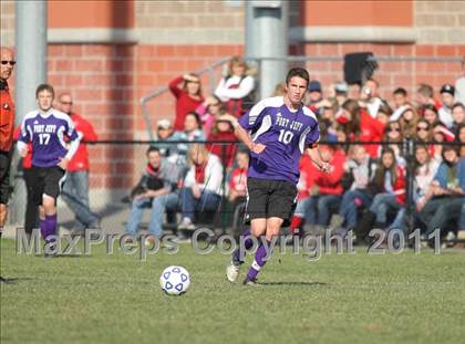 Thumbnail 2 in Port Jefferson vs. Maple Hill (NYSPHSAA Class C Final) photogallery.