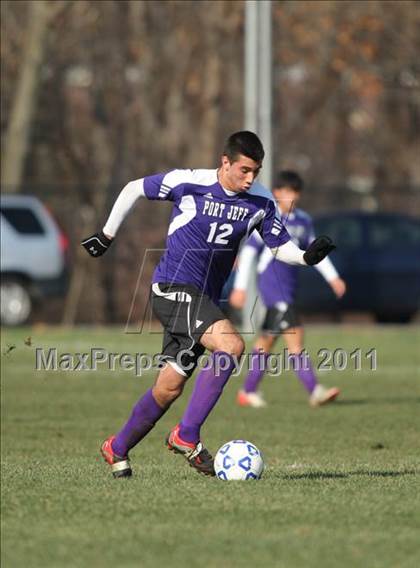 Thumbnail 1 in Port Jefferson vs. Maple Hill (NYSPHSAA Class C Final) photogallery.