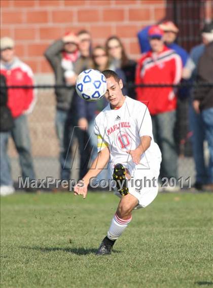 Thumbnail 2 in Port Jefferson vs. Maple Hill (NYSPHSAA Class C Final) photogallery.