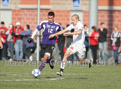 Thumbnail 3 in Port Jefferson vs. Maple Hill (NYSPHSAA Class C Final) photogallery.
